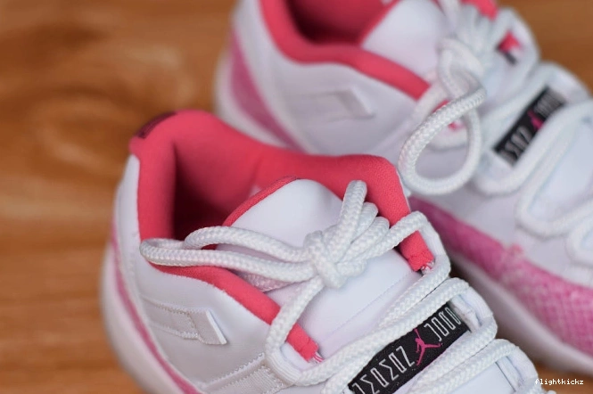 Low 11 Air Snakeskin Jordan WMNS AH7860-106 Pink 1024